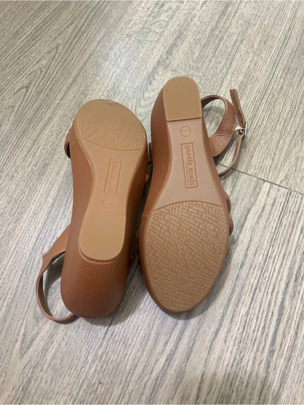 Gentle Souls Viki Sandals 9.5 - Picture 7 of 11